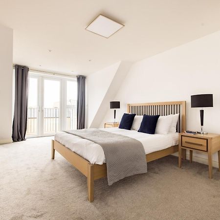 Appartamento Charles Hope Staines Centre Esterno foto